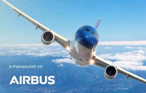 Airbus in der Luft von vorne
