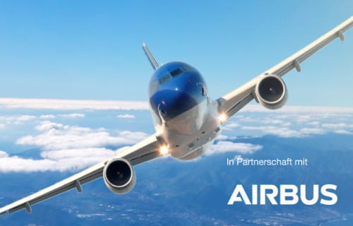 Airbus in der Luft von vorne